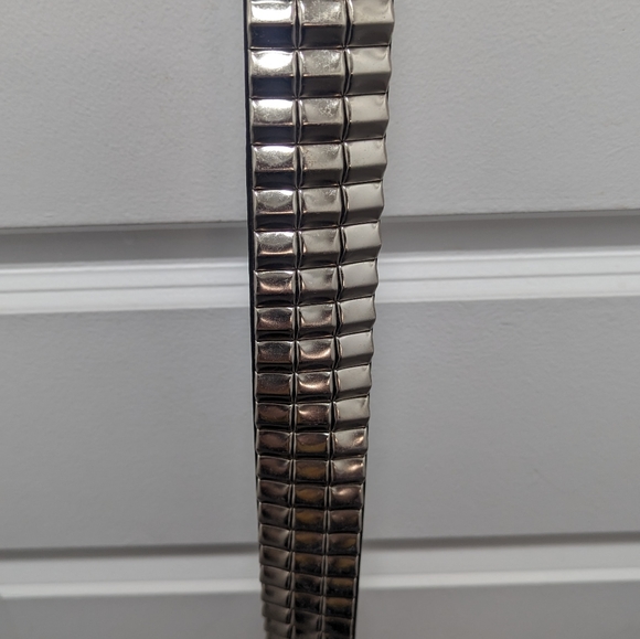 Men's 38" black, leather studded belt - Picture 3 of 4